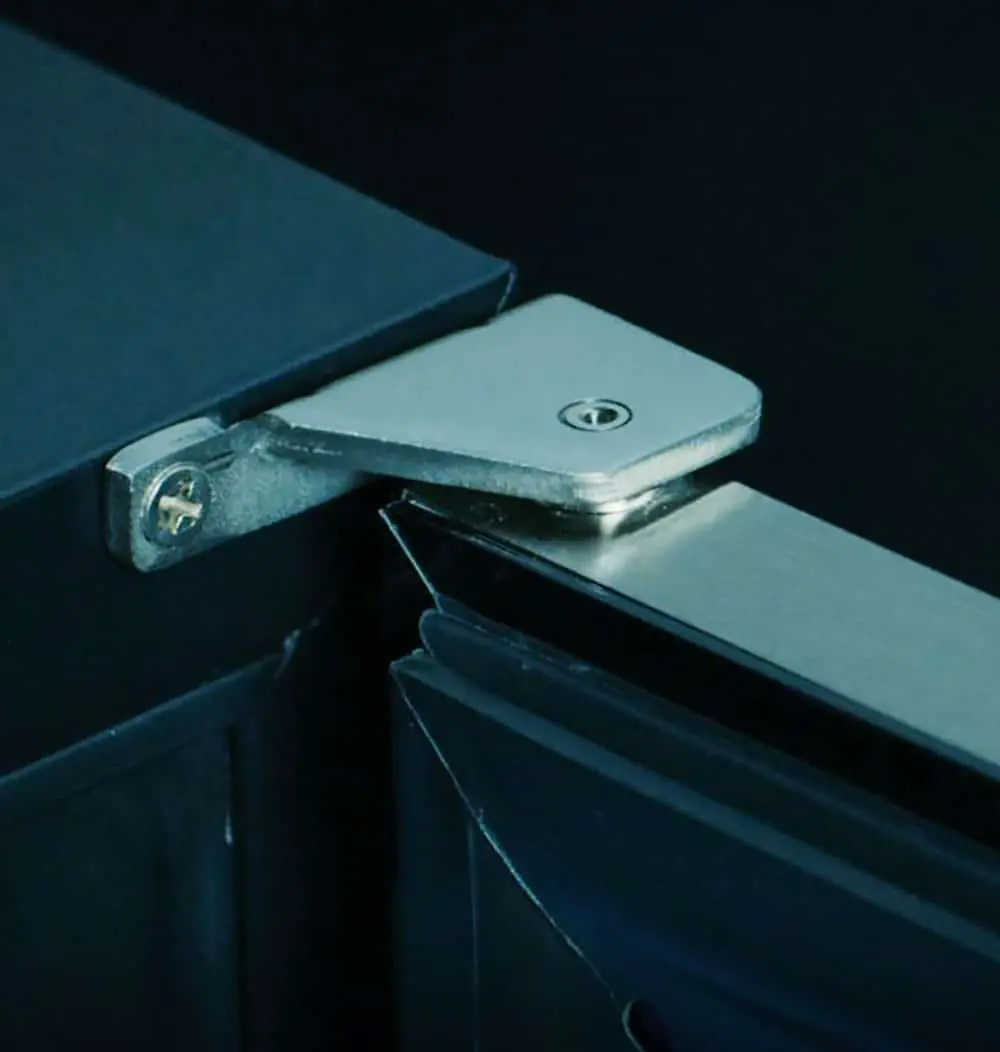 Hinge