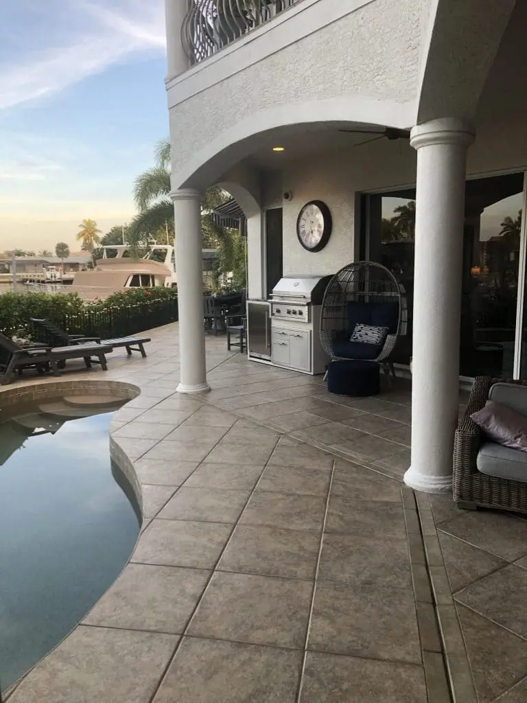 Outdoor Kitchens featuring XO appliances