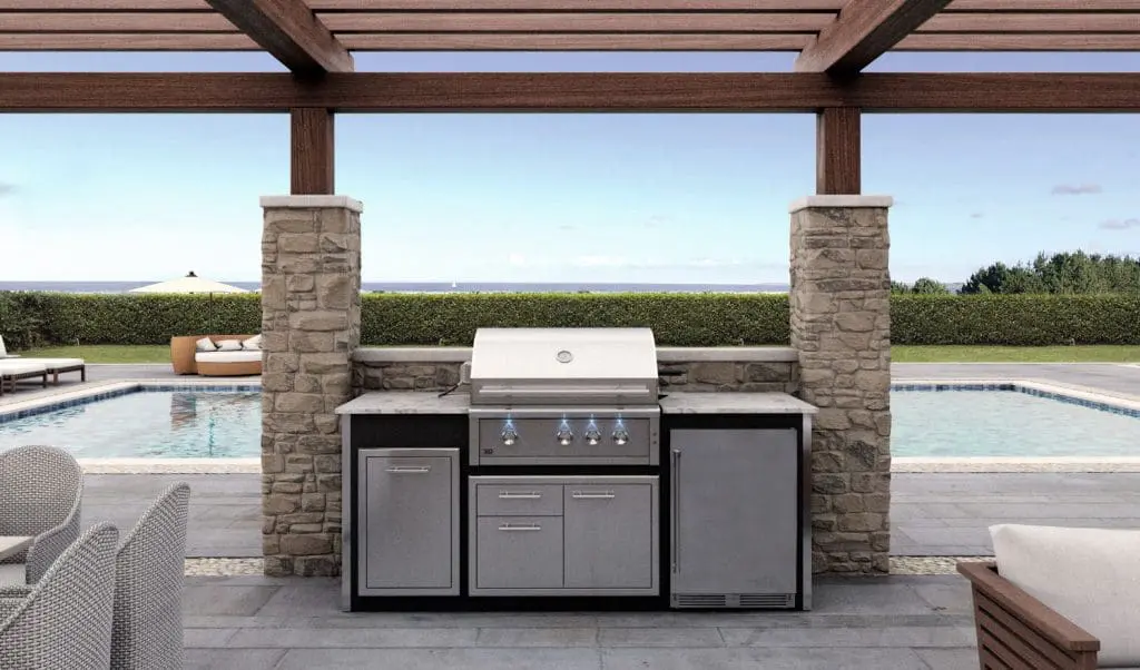 Outdoor Kitchens featuring XO appliances