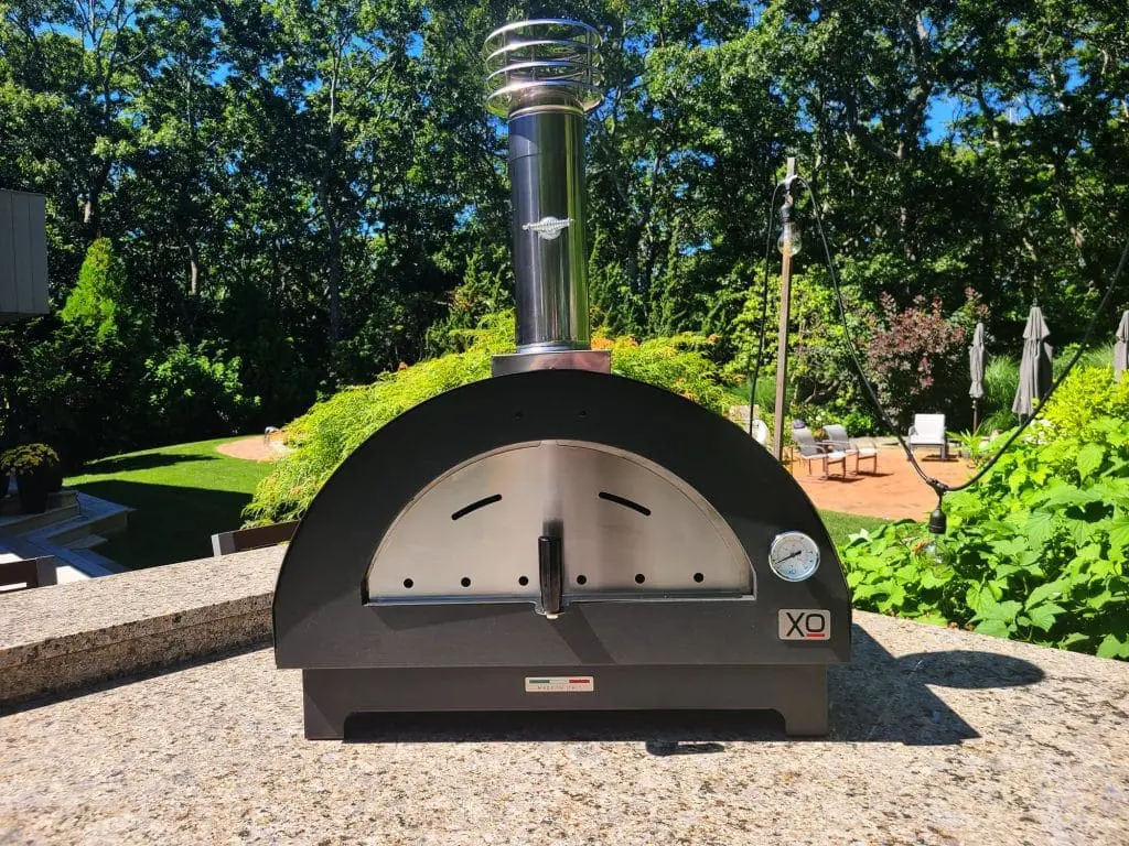 Outdoor Kitchens featuring XO appliances